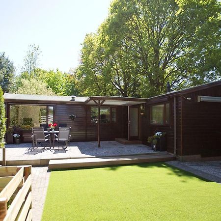 Relaxed Verblijf In Chalet Op De Veluwe Villa Putten Ngoại thất bức ảnh